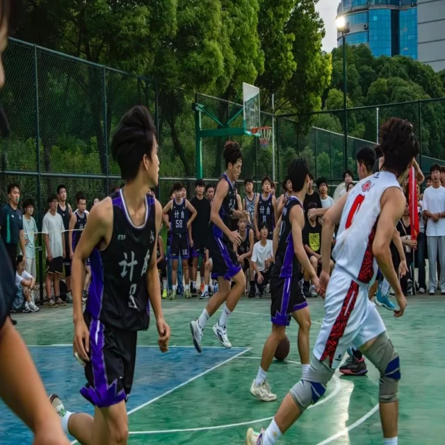 田径接力阵容年轻化视角的深入分析